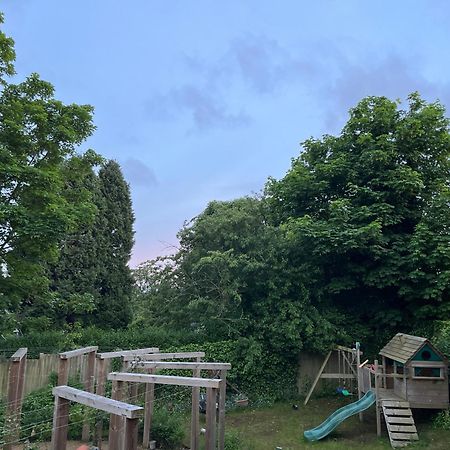 Studio Flat In Quiet Location นอตติงแฮม ภายนอก รูปภาพ