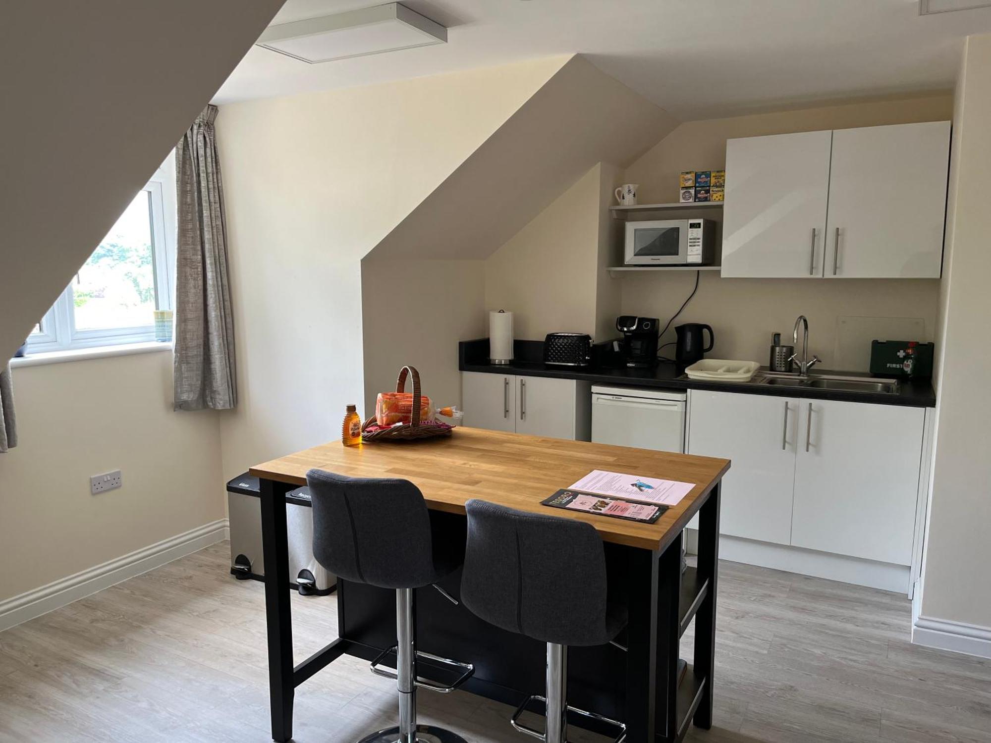 Studio Flat In Quiet Location นอตติงแฮม ภายนอก รูปภาพ